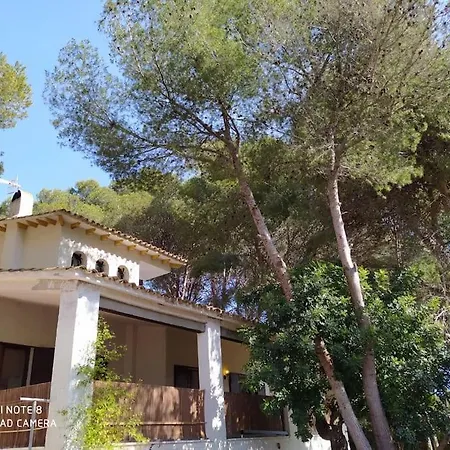 Masia Del Roc De Sant Caieta Сasa de vacaciones Roda de Berà (Roda de Bará)
